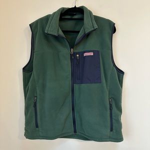 Vineyard vines vest size large